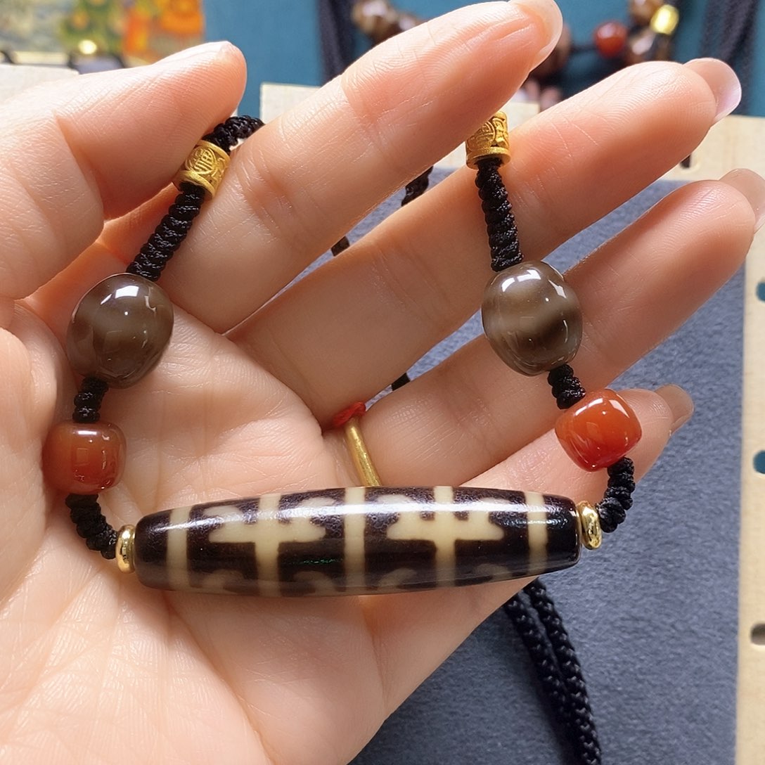 玛瑙/玉髓未镶嵌颈饰