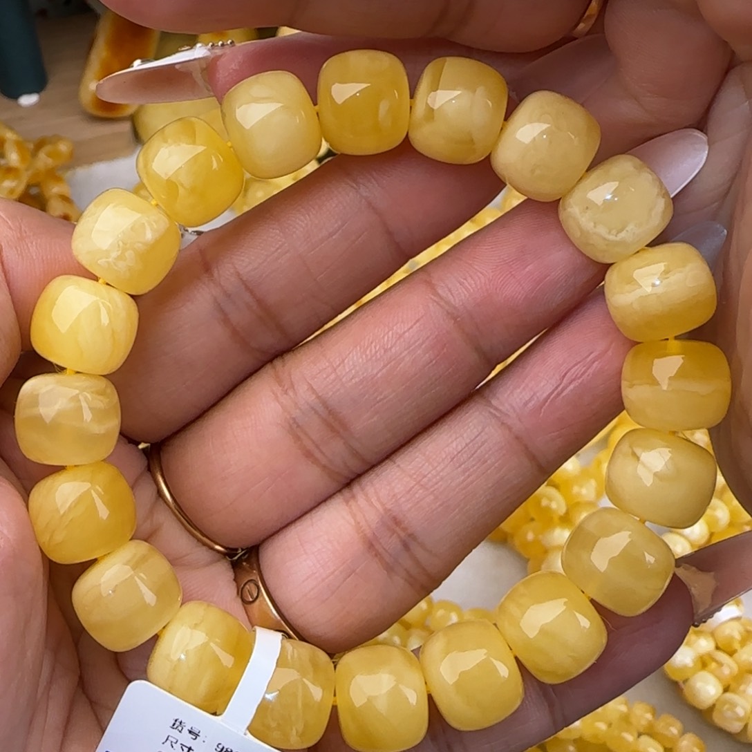 蜜蜡未镶嵌手链白花老型手串