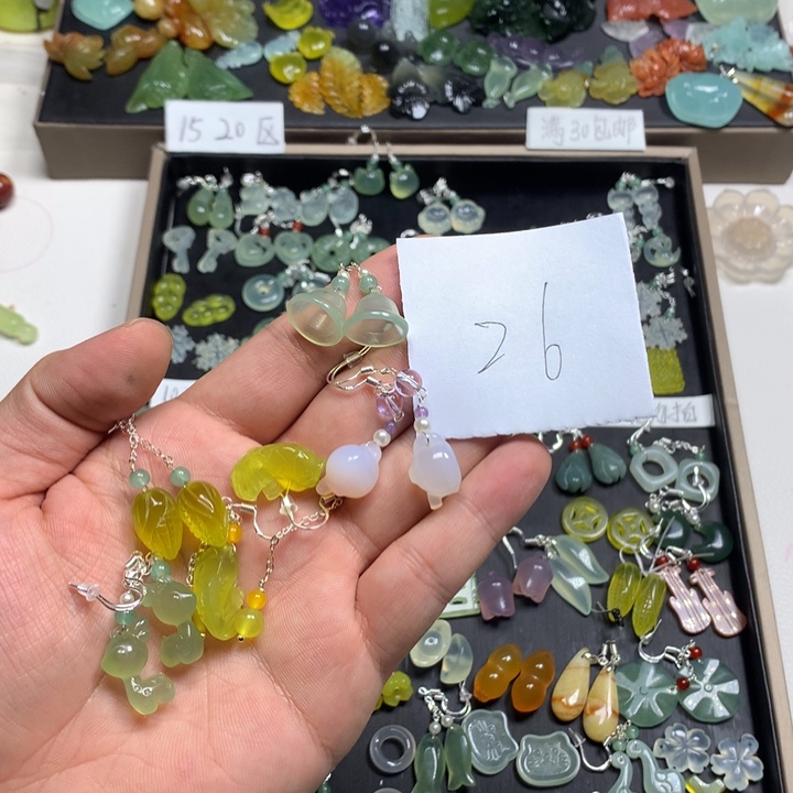 呆***丶蛇纹石玉合金耳钉