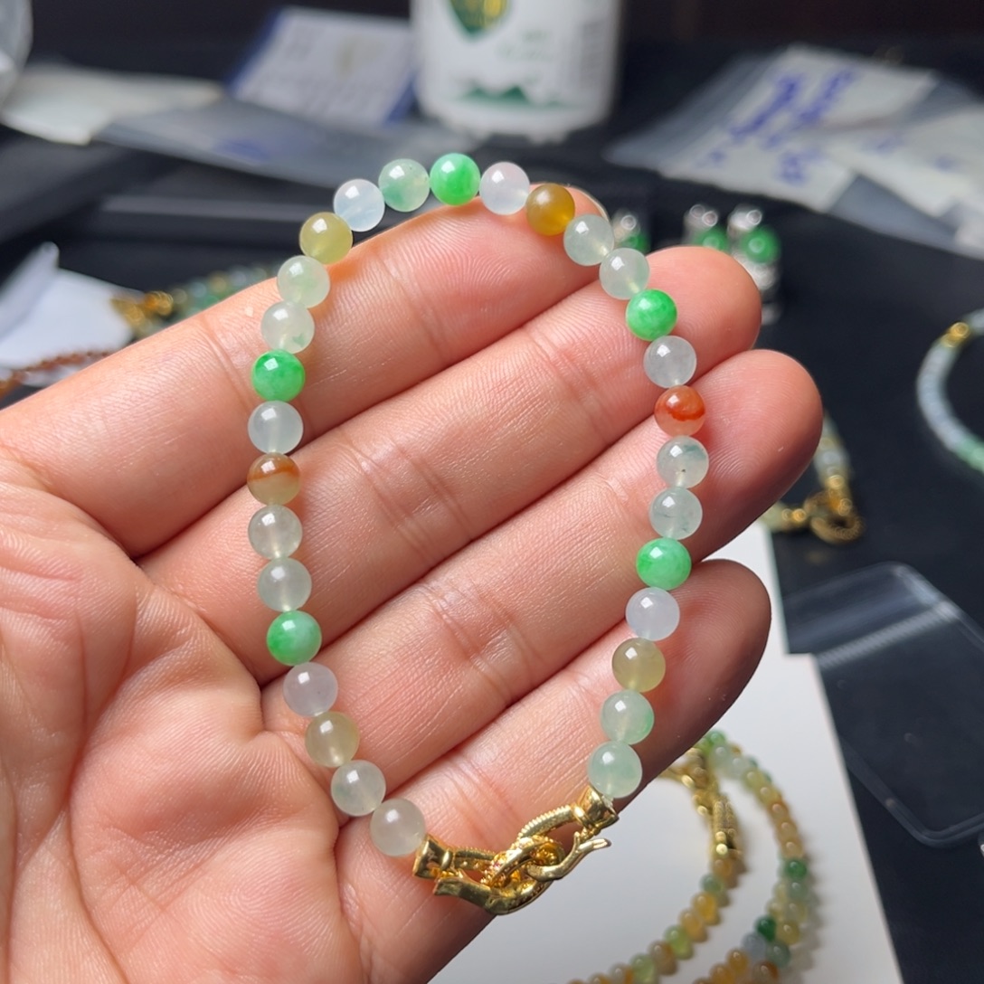定制翡翠未镶嵌翡翠手串定制