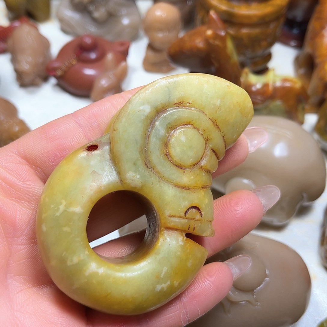 白玉菩提吊坠白玉菩提吊坠