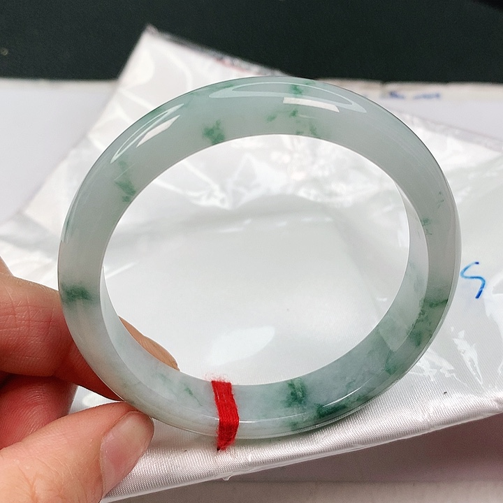 翡翠手镯未镶嵌缅甸天然55-56