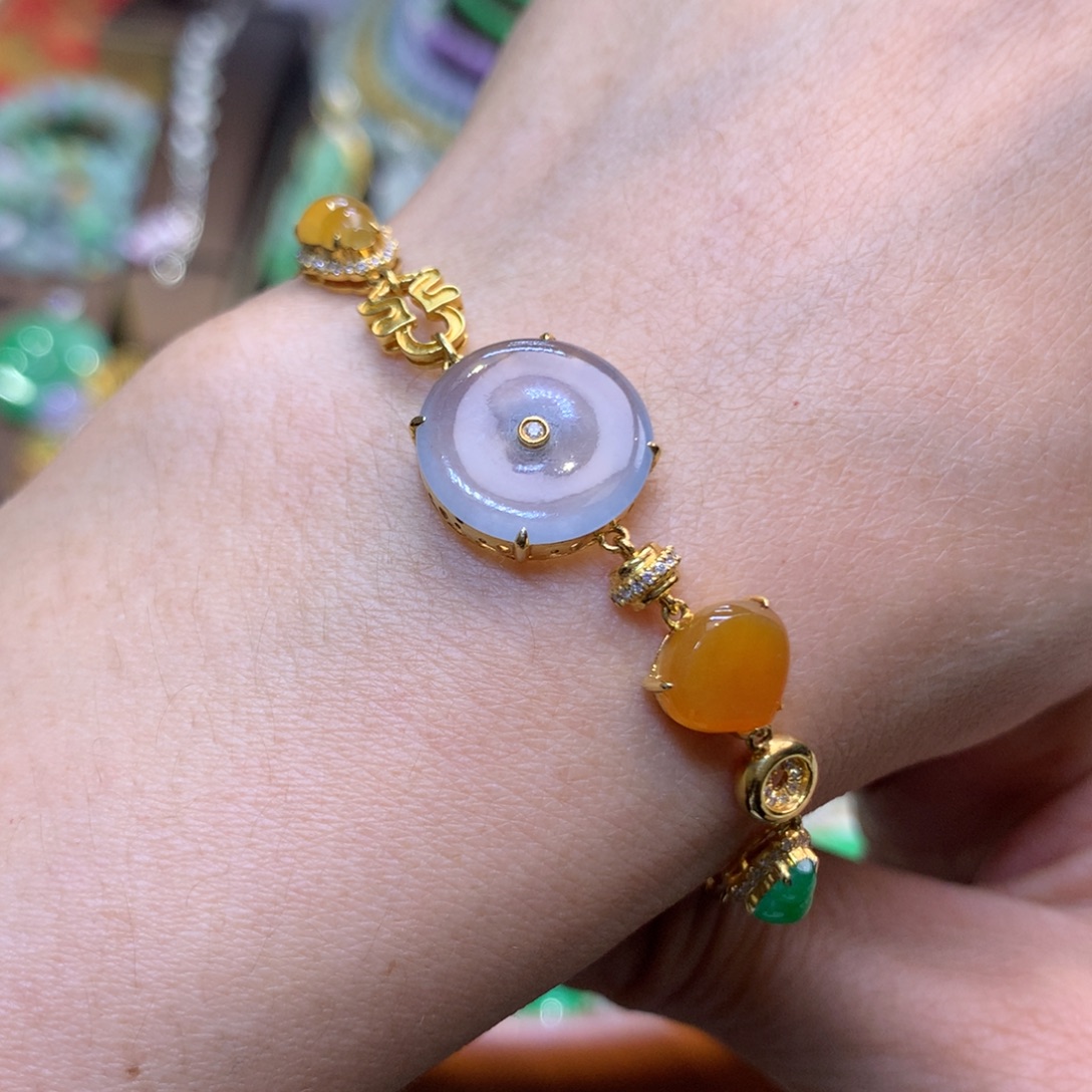 翡翠18K金镶嵌颈饰翡翠