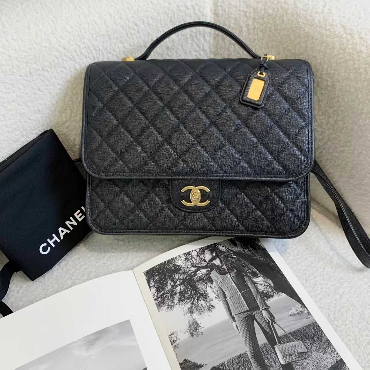 99新 Chanel/香奈儿 22K邮差双肩包/12期免息/90261685/代卖服务