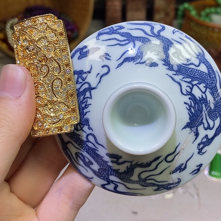 瓷片不会哈哈哈哈给哥哥沟沟壑壑哈