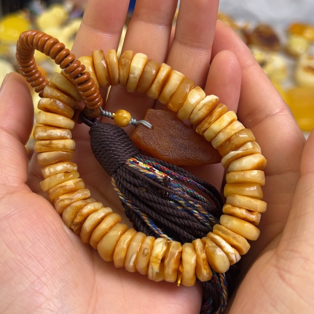 琥珀裸石未镶嵌蜜蜡