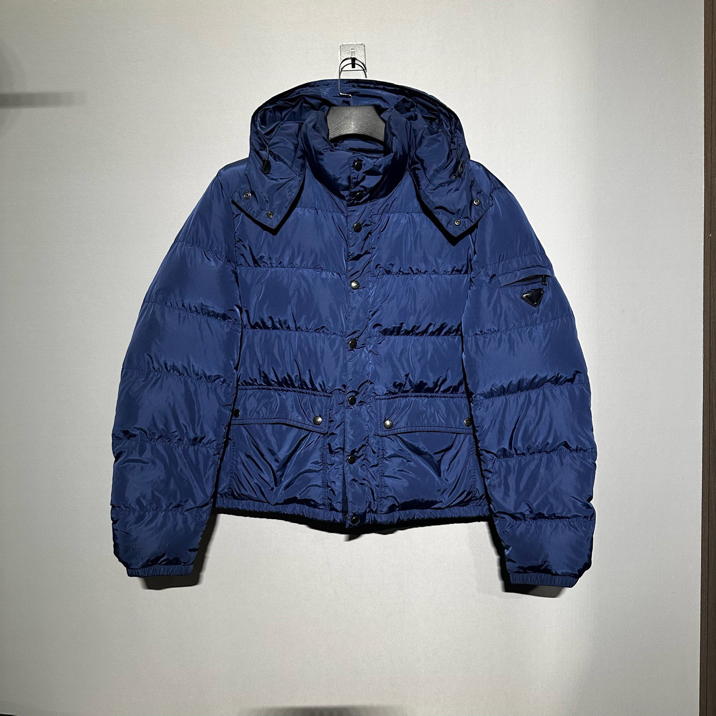 99新 Prada/普拉达 连帽长袖拉链外套夹克羽绒服/52码/价17800