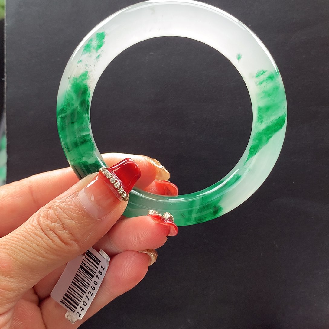 【闪购商品】石英质玉手镯未镶嵌G****l