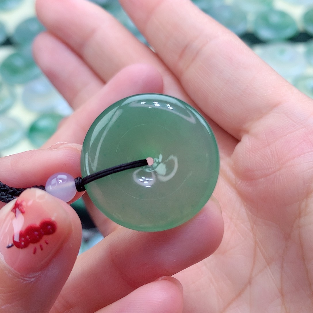 翡翠颈饰未镶嵌65翡翠23.7/5