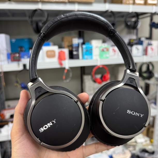 9新 Sony/索尼 MDR-10RNC主动降噪头戴式有线耳机
