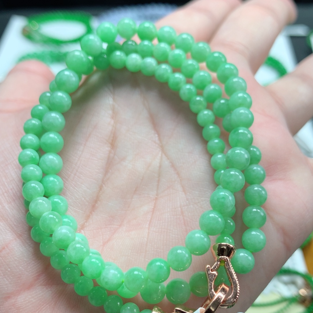 翡翠未镶嵌手链翡翠