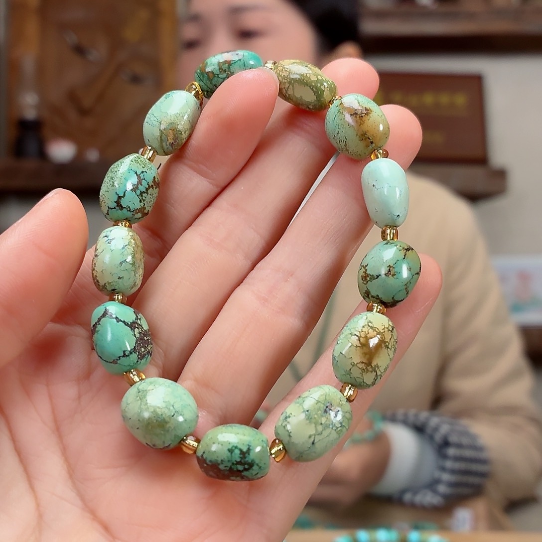 未镶嵌绿松石珠宝奇石