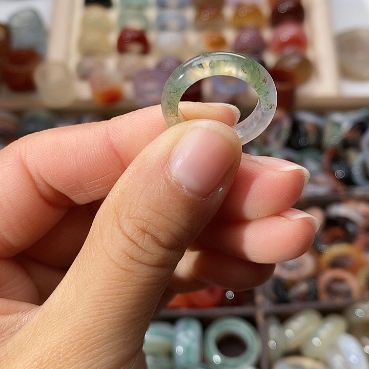 恋***秋玛瑙/玉髓未镶嵌戒指A51不退换15.1内径