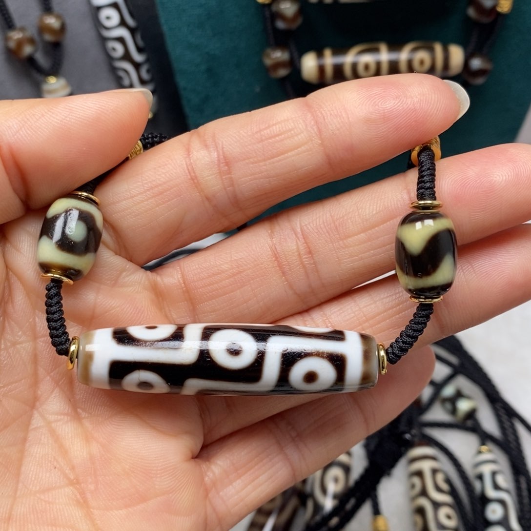 玛瑙/玉髓颈饰合金