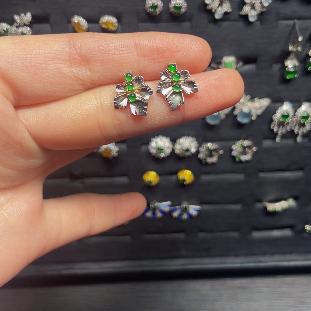 翡翠戒指银S925镶嵌耳钉