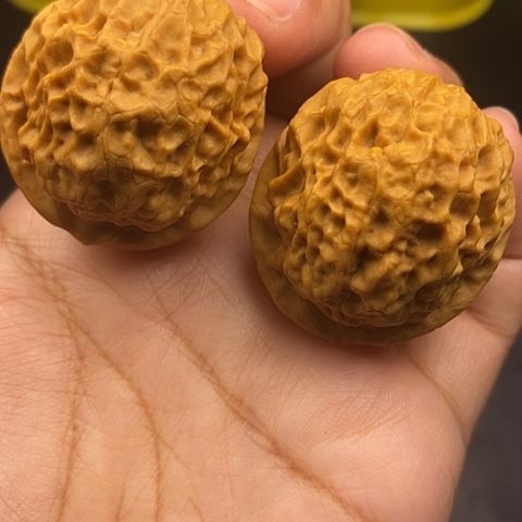 文玩核桃把件39尺铁绣球