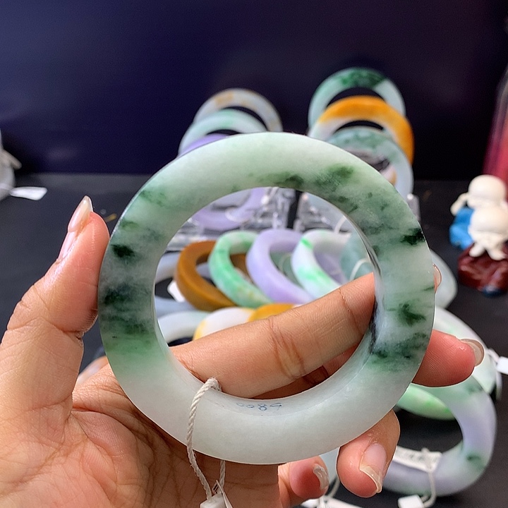 定制翡翠圆条未镶嵌