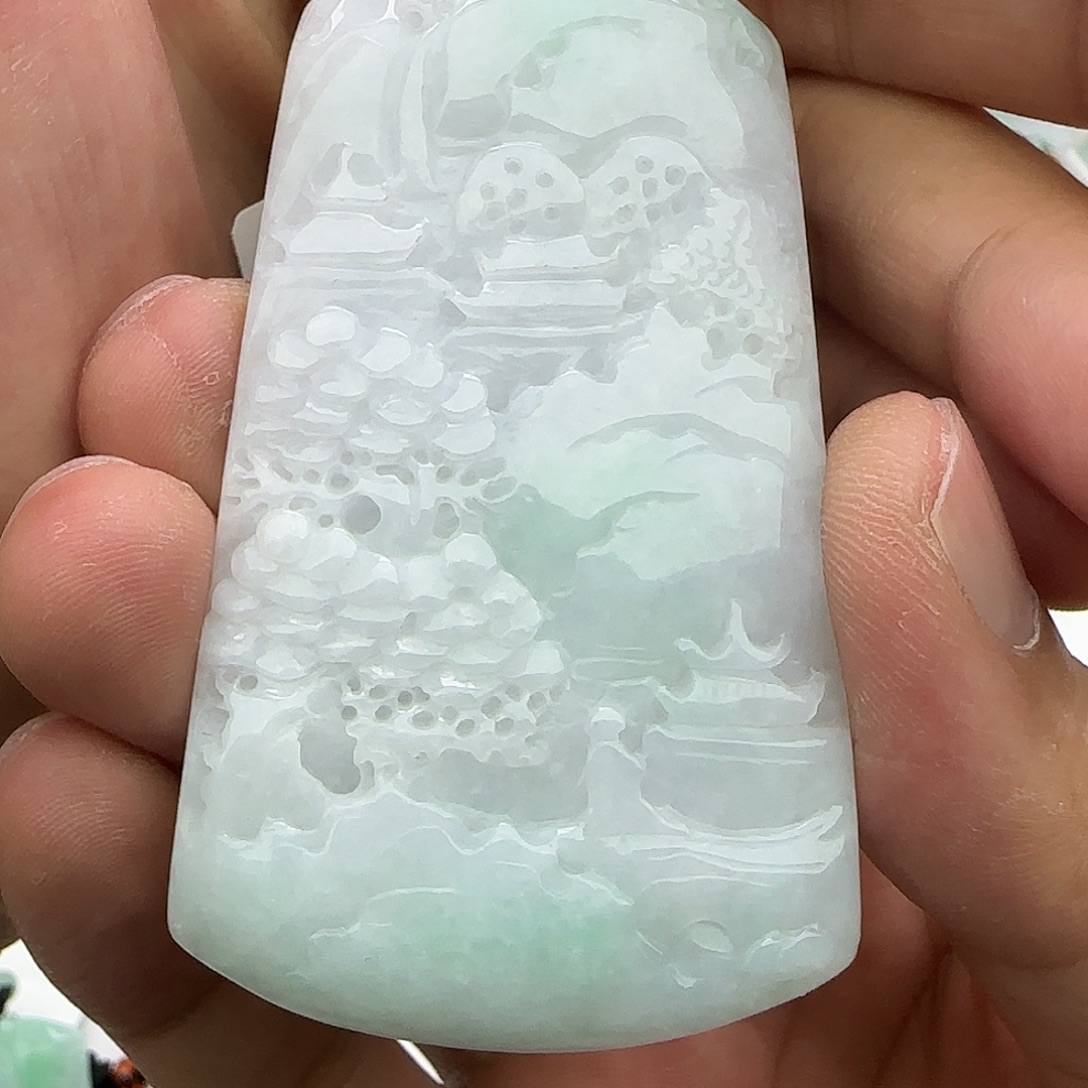 翡翠未镶嵌颈饰翡翠