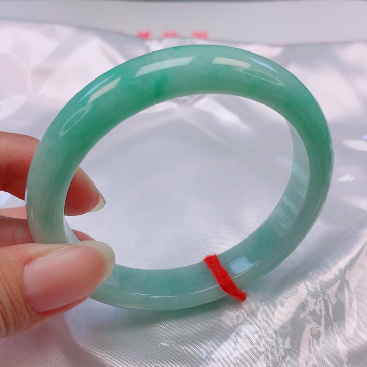 旧***人未镶嵌手镯翡翠55圈