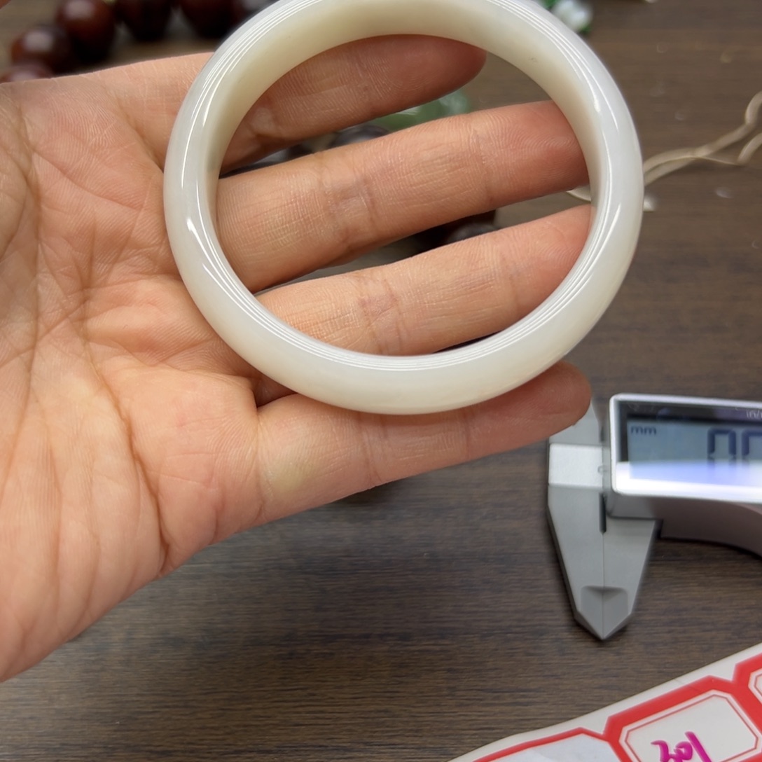 和田玉未镶嵌手镯59.9圈围293