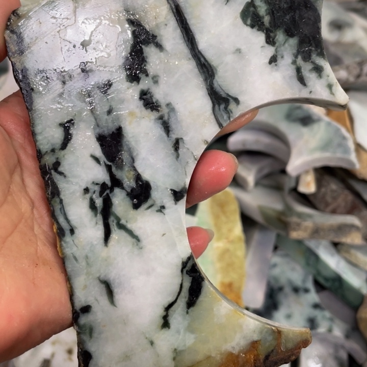 翡翠吊坠(不含链)未镶嵌天然翡翠边角料