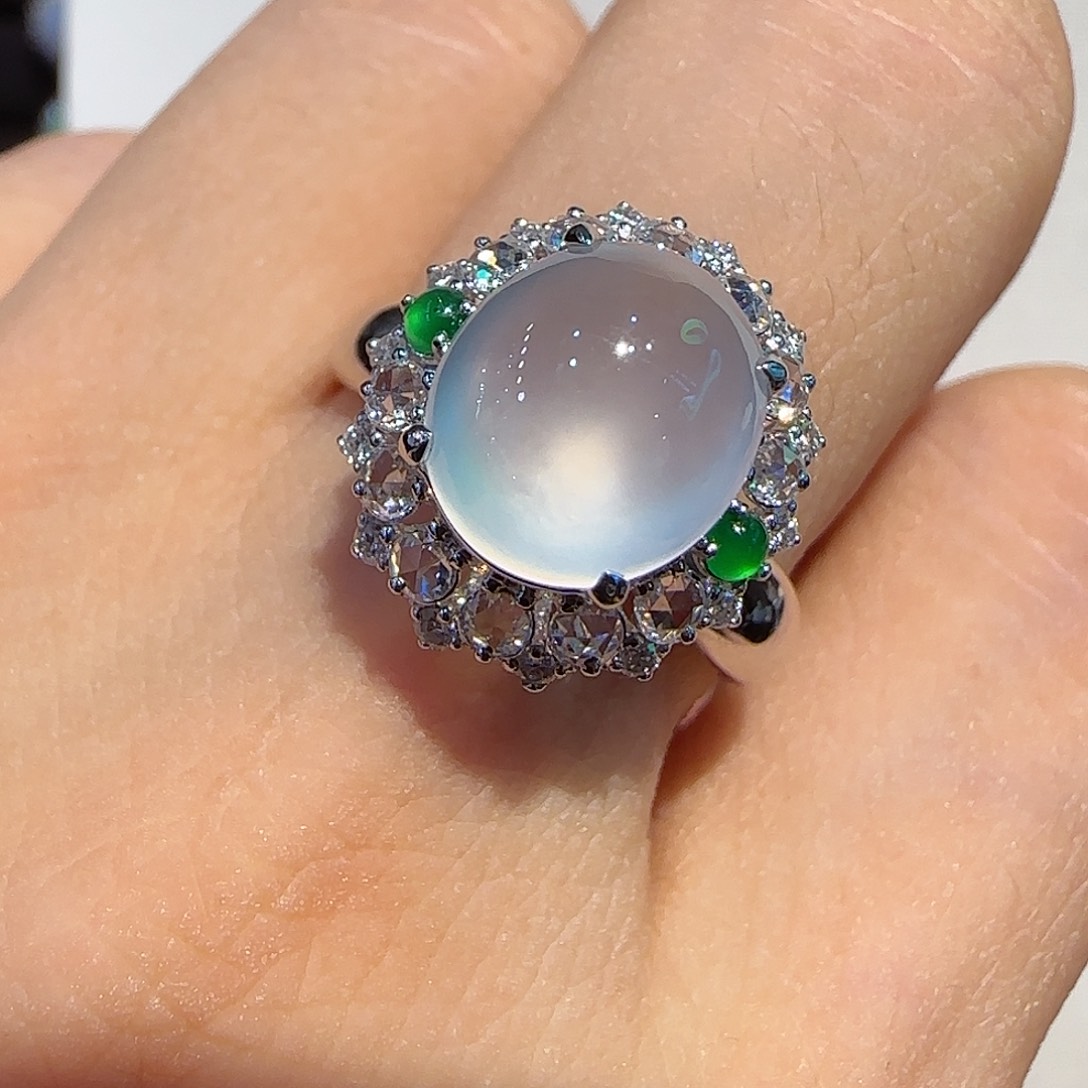 翡翠18K金镶嵌戒指戒指