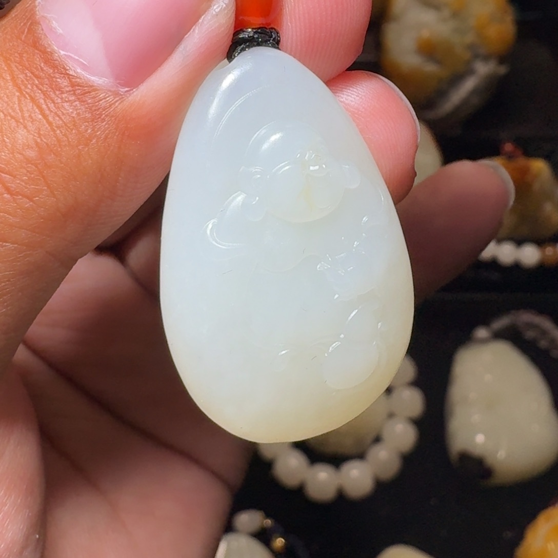 和田玉颈饰未镶嵌