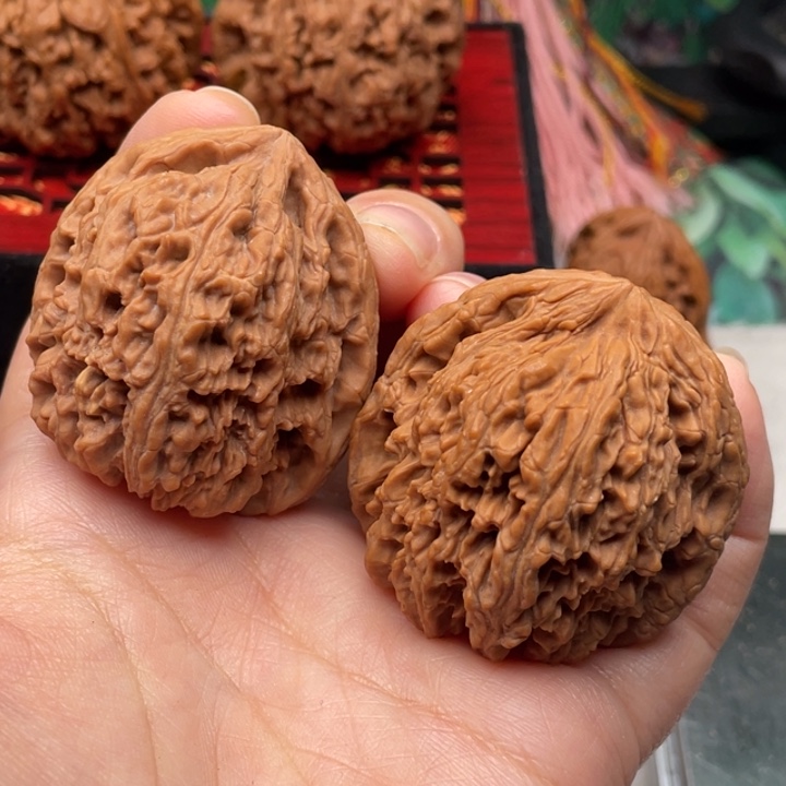 5 40-42 微色差克重45.3克