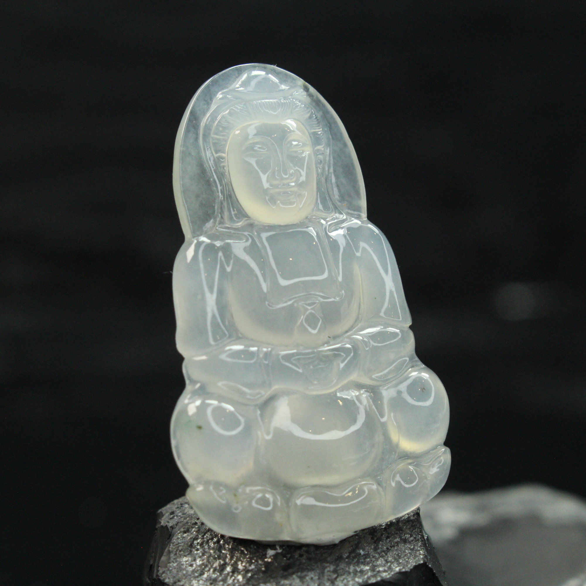 ZB6天然缅甸翡翠A货高冰种观音/100348嘉禾臻宝拍卖