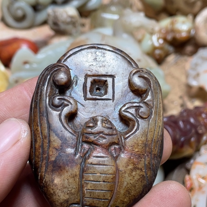 和田玉（糖玉）未镶嵌颈饰