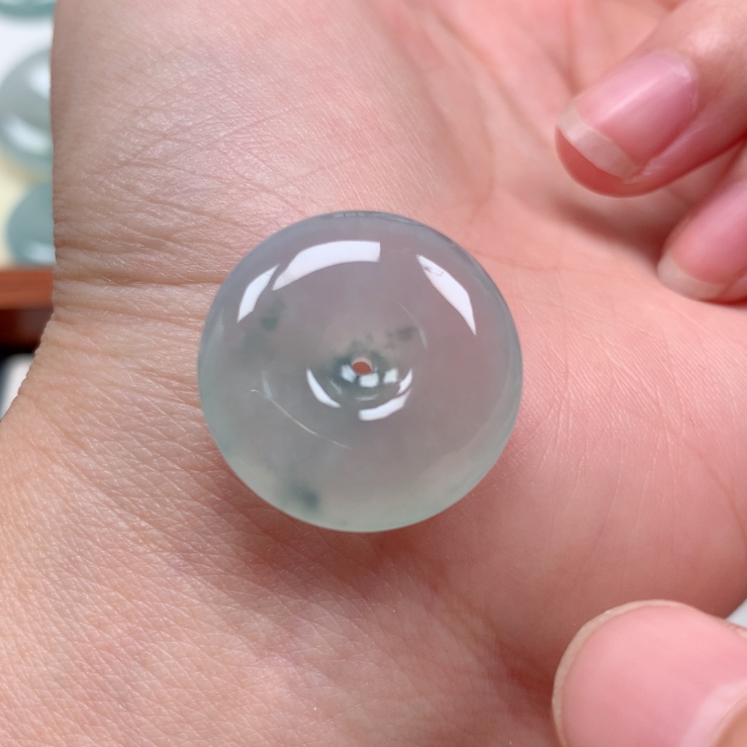 翡翠挂件未镶嵌缅甸a翡翠