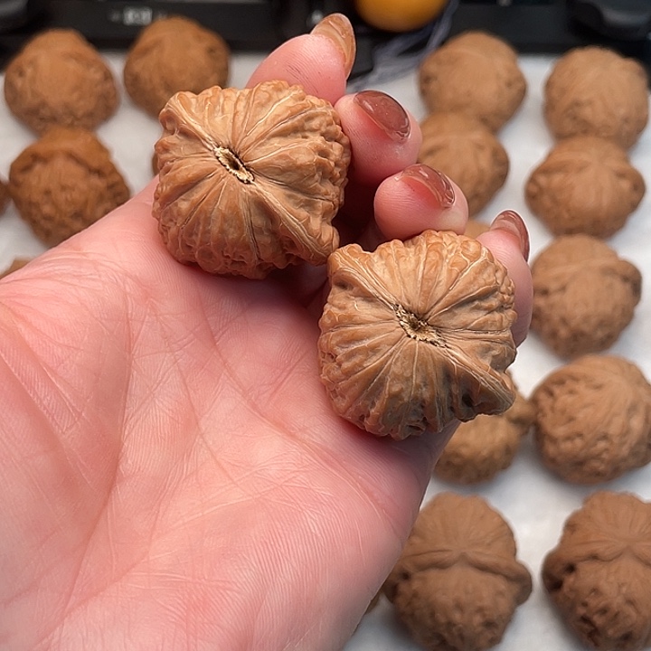 高***国核桃手串/手链铁锤38