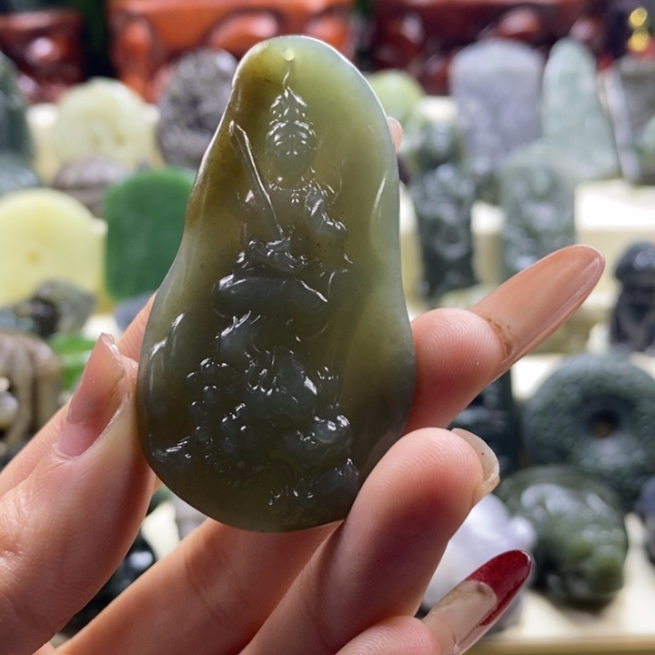 和田玉颈饰未镶嵌