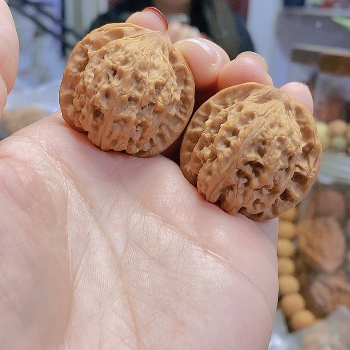 【闪购商品】文玩核桃把件35凤眼