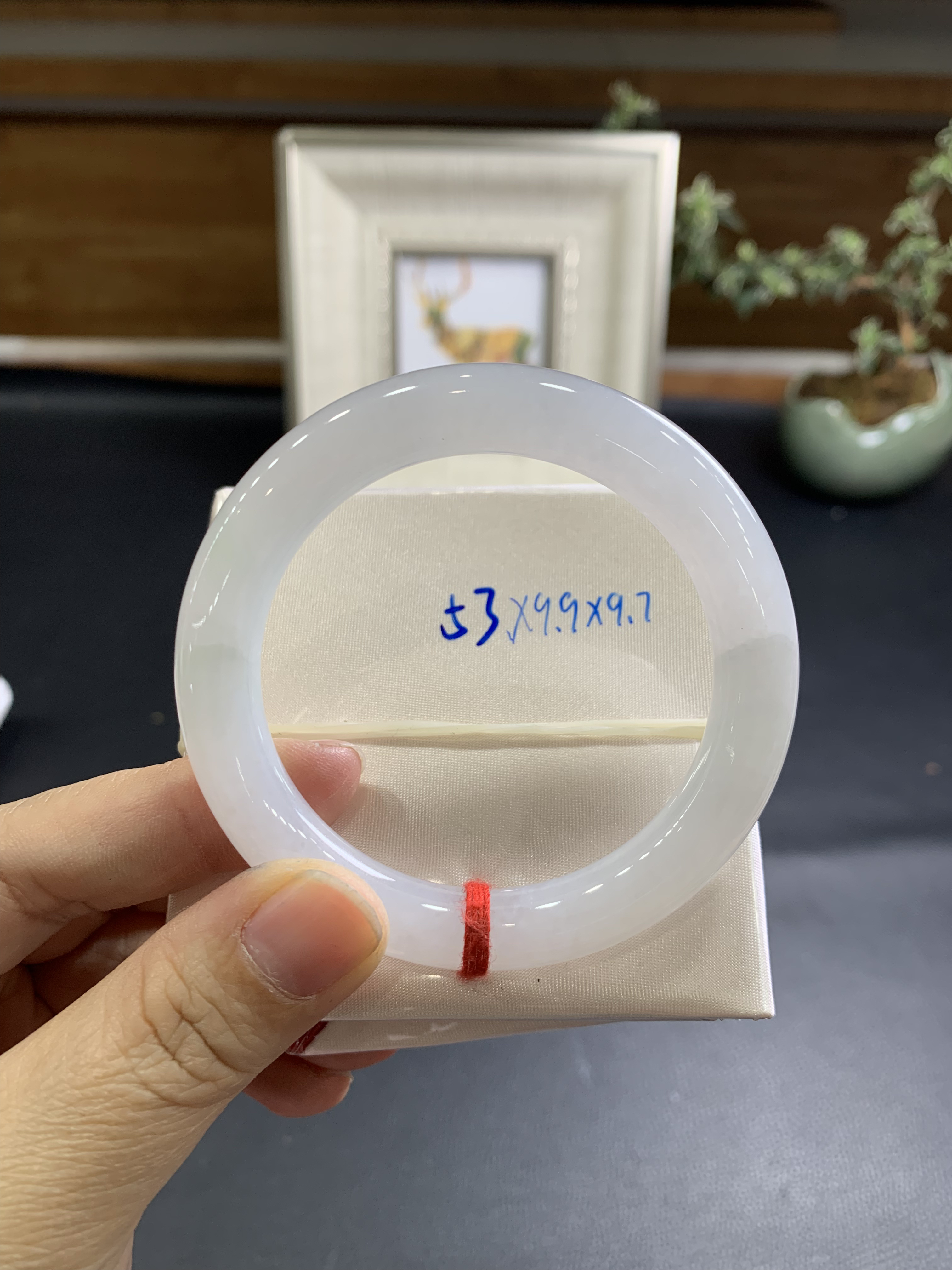 翡翠白月光冰种圆条