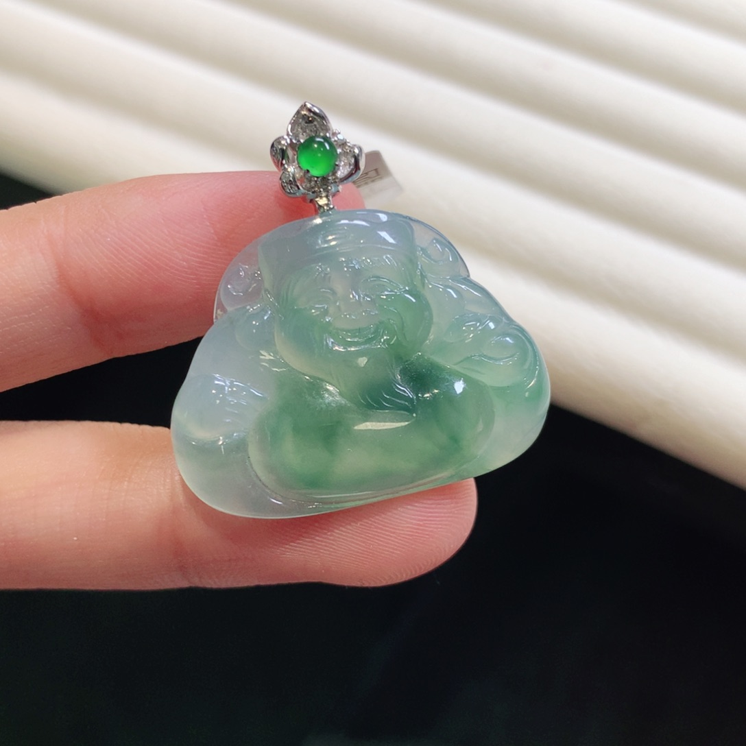 翡翠颈饰18K金镶嵌财神