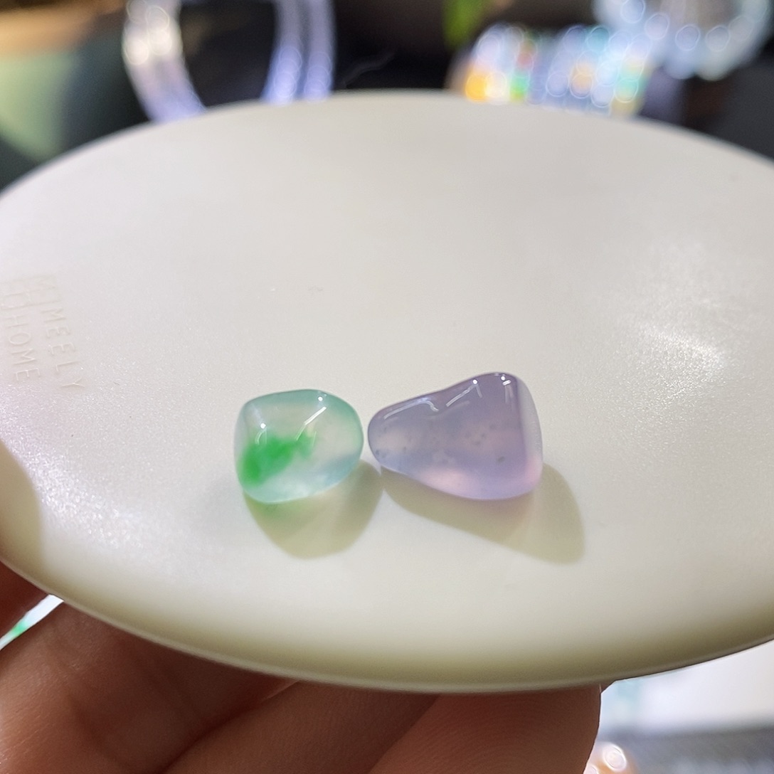 未镶嵌挂件翡翠一对裸石