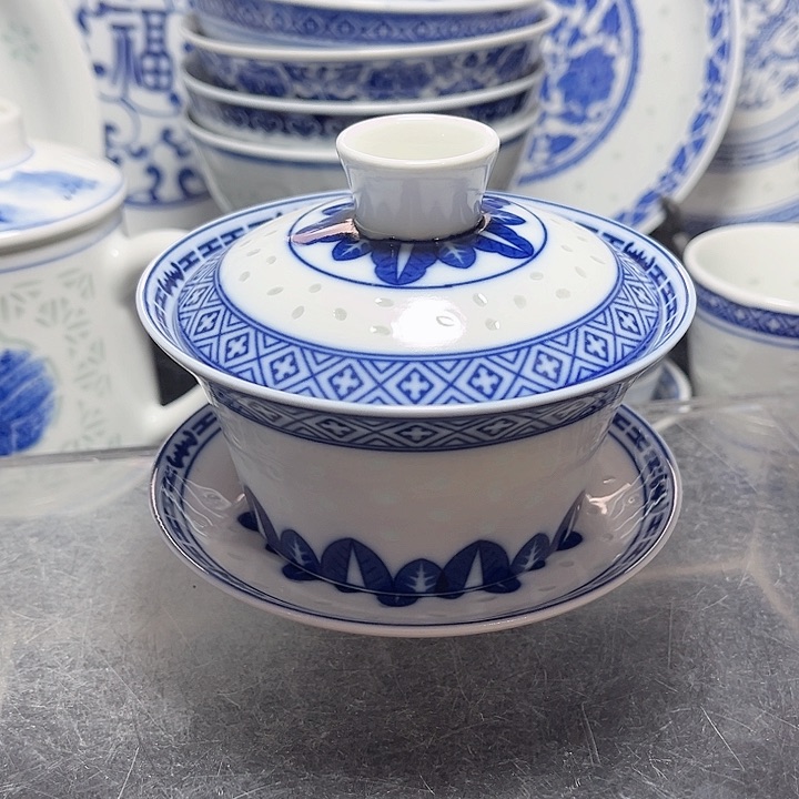 碗青花玲珑三才盖碗