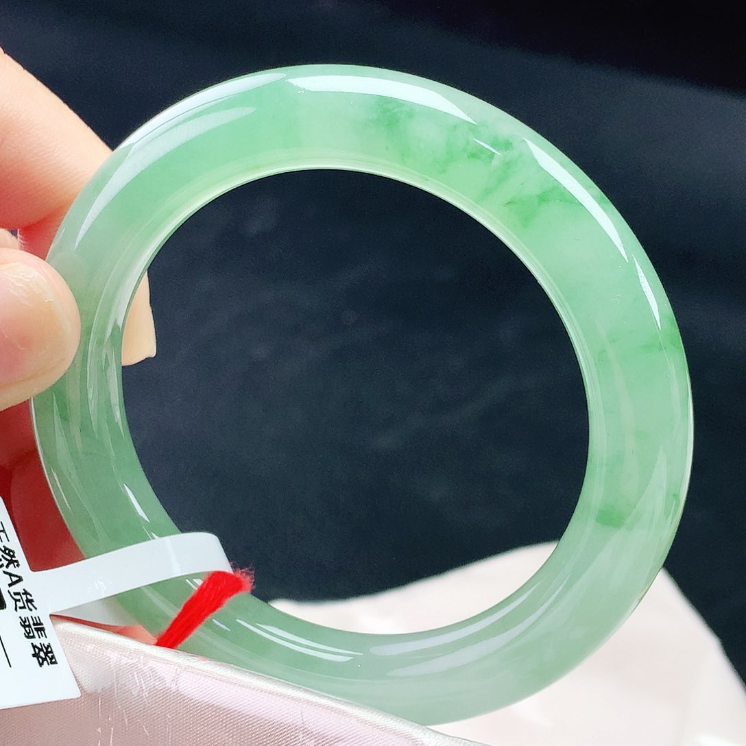 未镶嵌手镯翡翠54胖