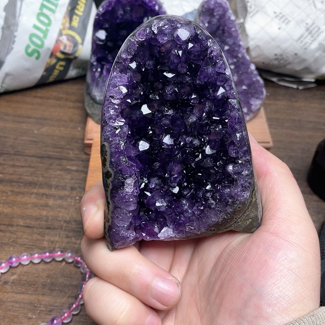 紫晶大型摆件（非配饰）未镶嵌