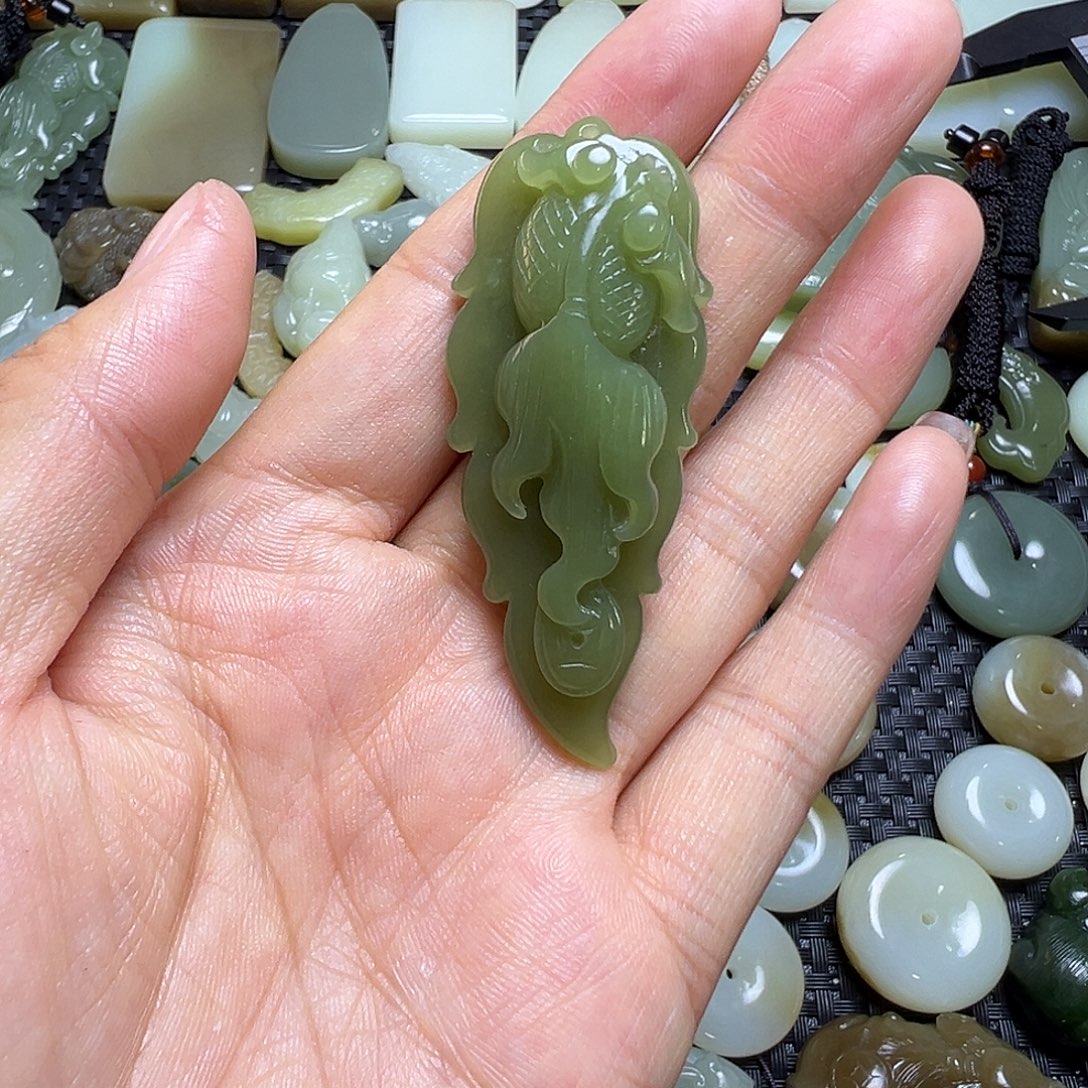 和田玉未镶嵌吊坠(不含链)卡60