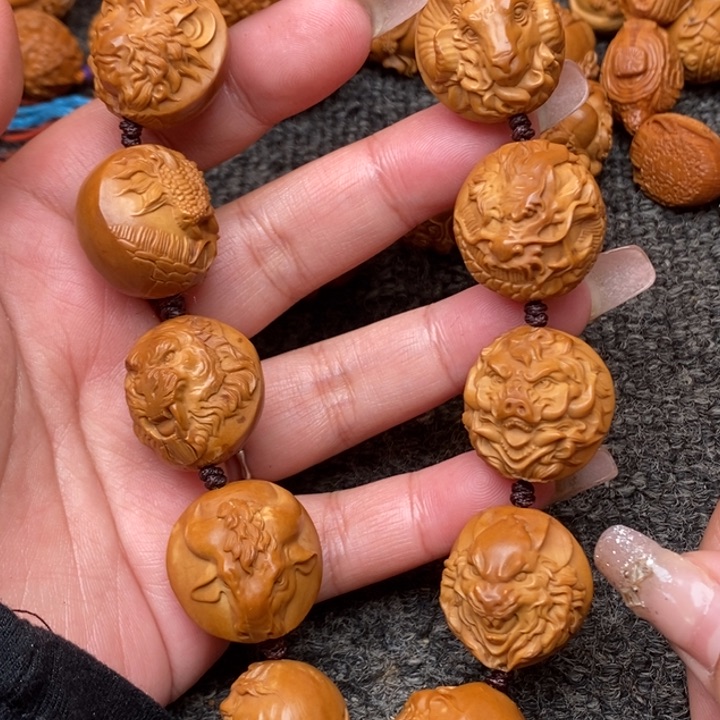 吊坠橄榄核咯离开了健健康康快快乐乐