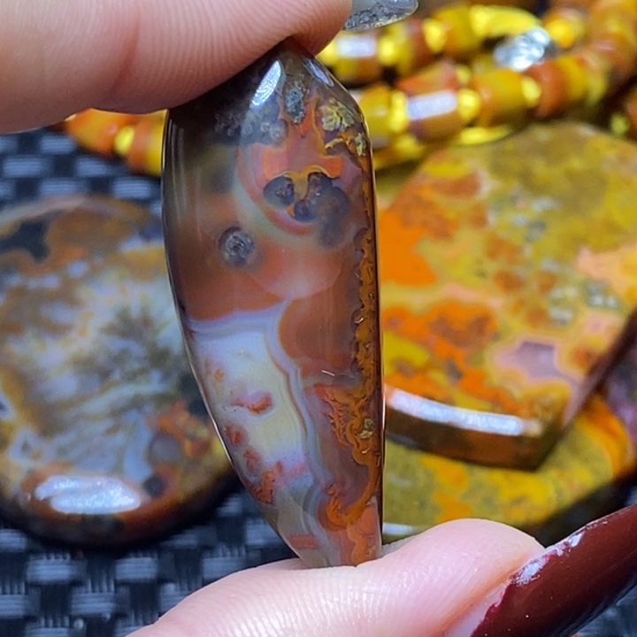 玛瑙/玉髓颈饰未镶嵌