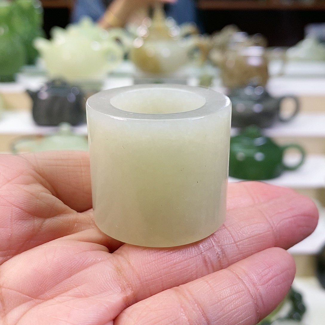 和田玉未镶嵌盖置