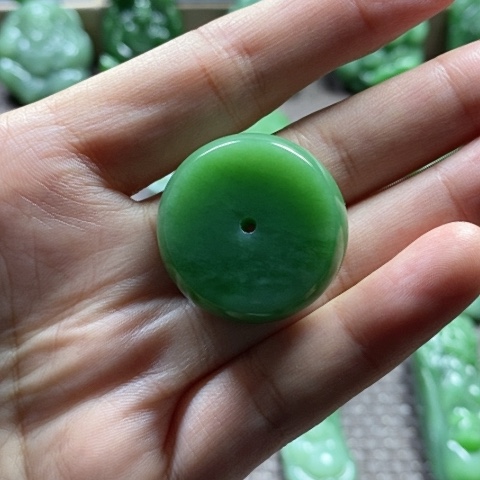 【闪购商品】颈饰未镶嵌和田玉