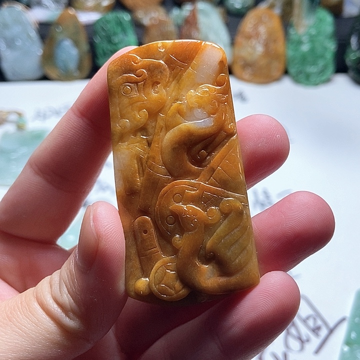 翡翠未镶嵌颈饰翡翠a货