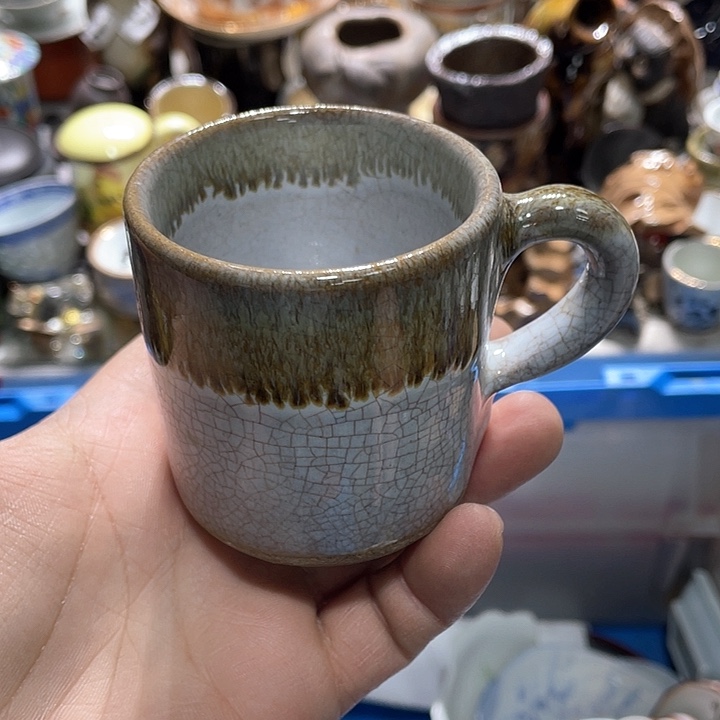 瓷片在你身边的人是你自己