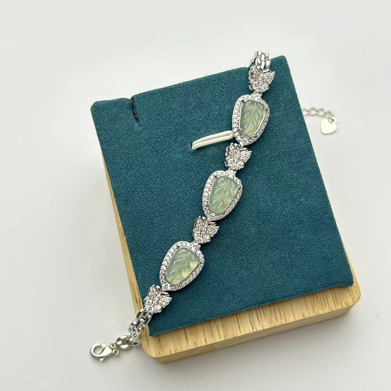 [粉丝专属]臻品高奢翡翠手链 XKFC25（多样性发货）