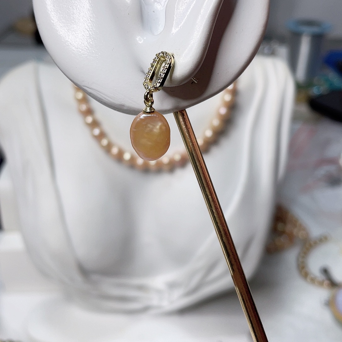 淡水珍珠合金颈饰