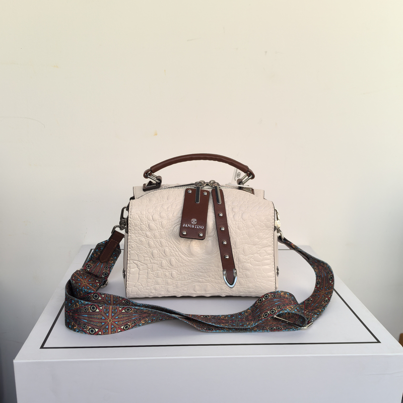 2025新款白色鳄纹枕头包8921白色-03